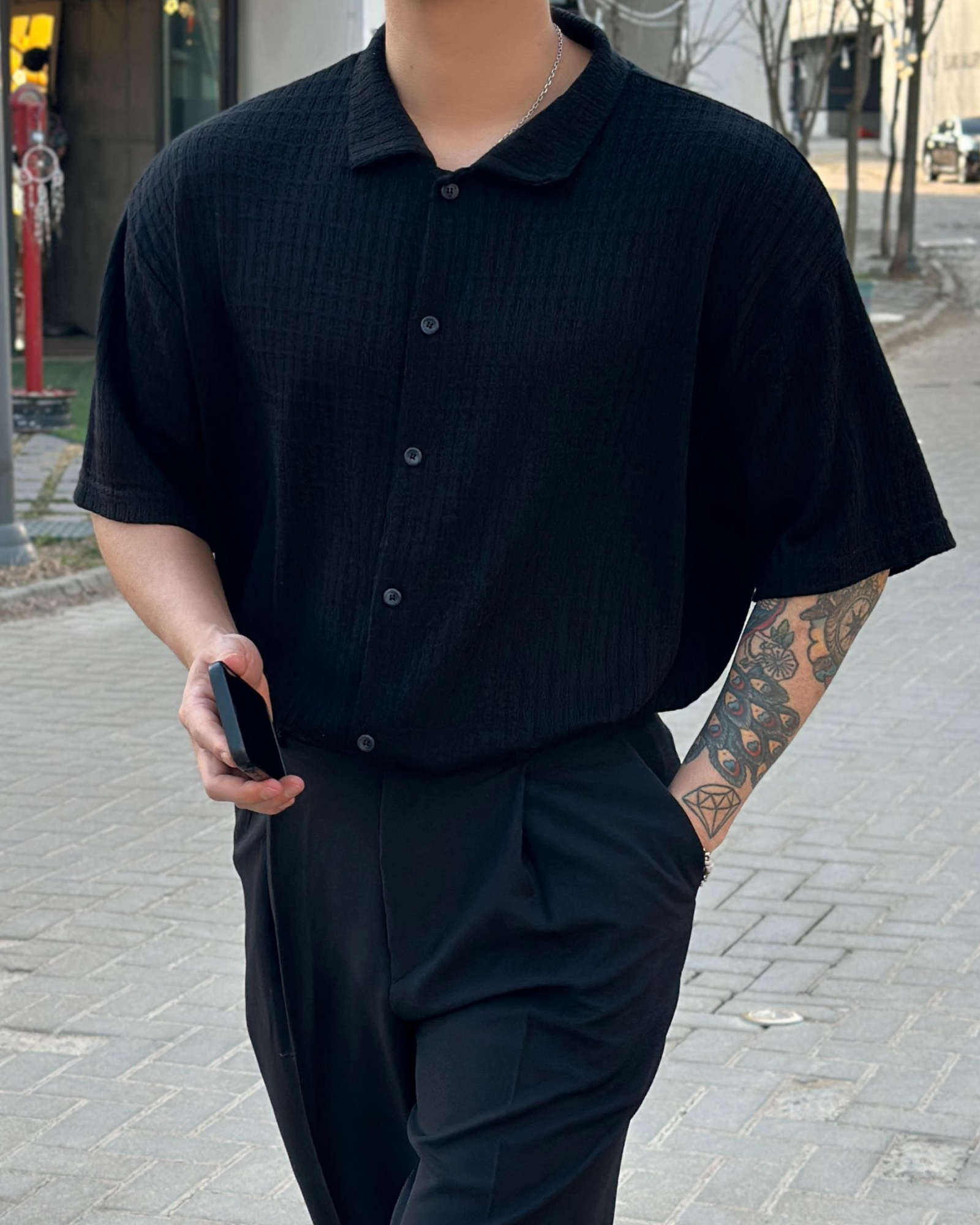 Seoul Shortsleeve Shirt - Black